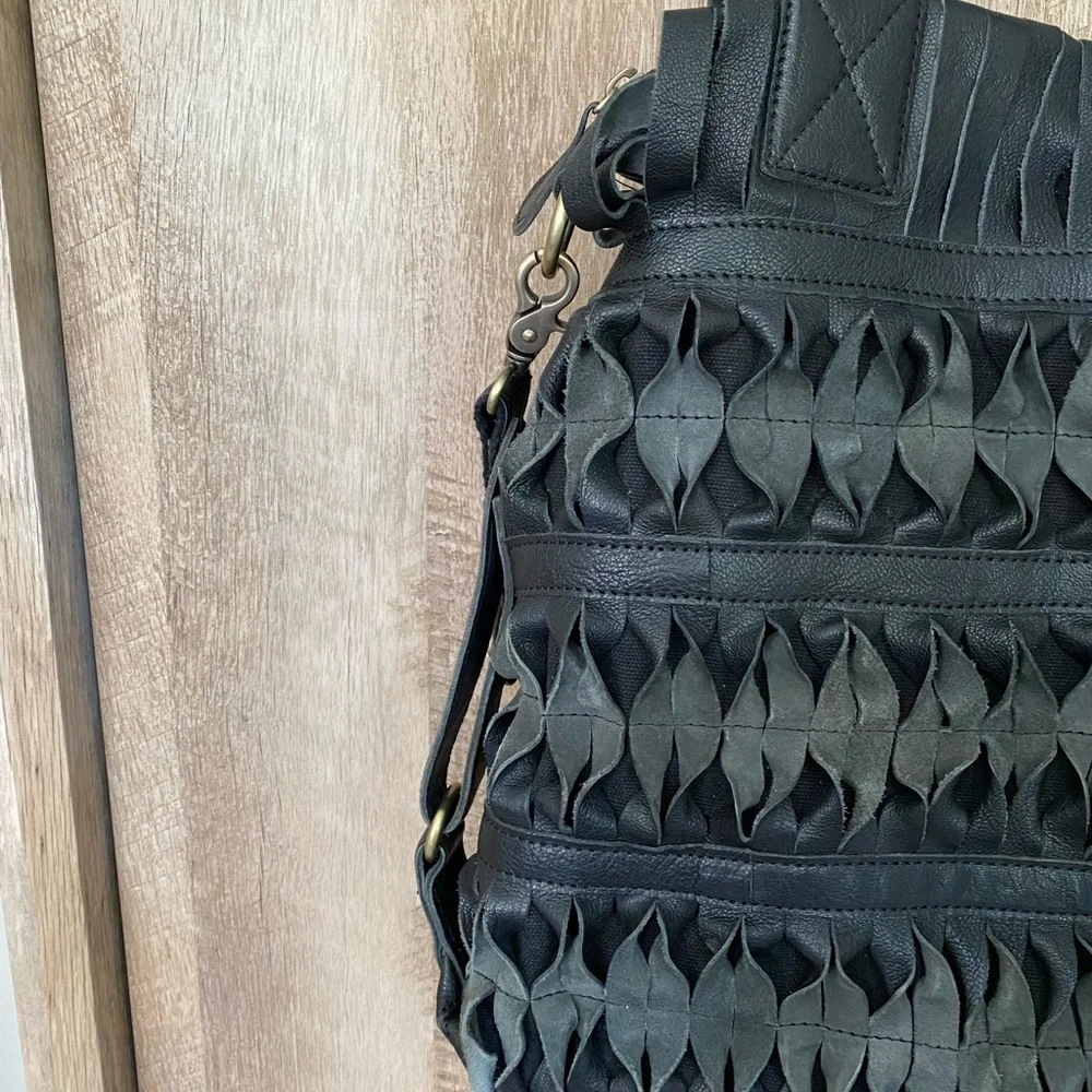 Amerileather Black Leather Tote - Picture 15 of 15